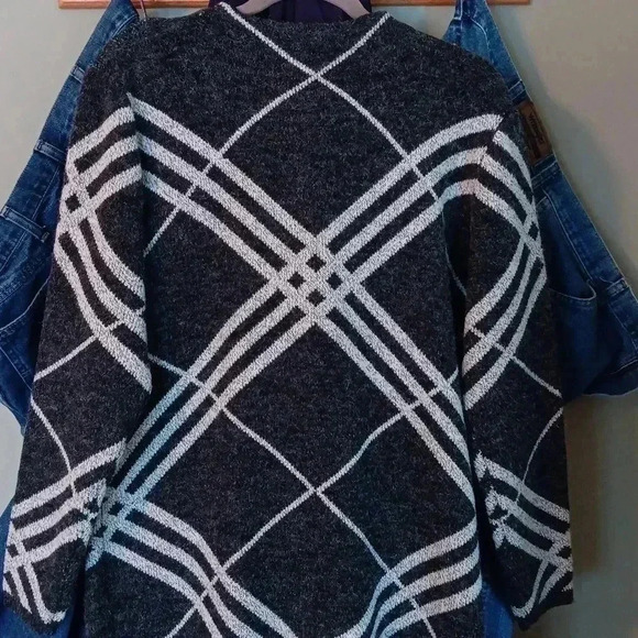 Irish gray and white plaid sweater coat XL - Picture 6 of 6